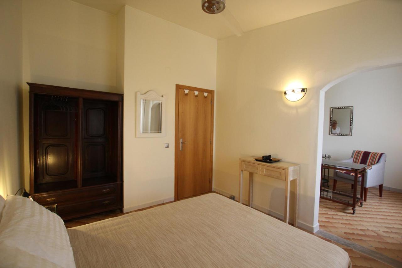 Angela Guest House Lagos Extérieur photo