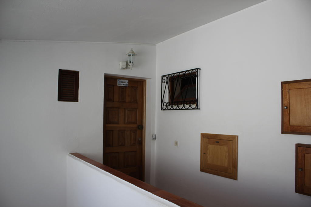 Angela Guest House Lagos Extérieur photo